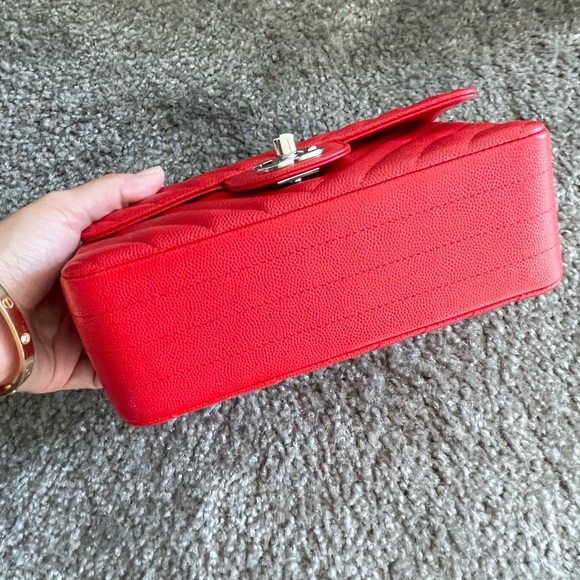 SOLD Chanel Red Chevron Caviar Mini - Picture 16 of 16